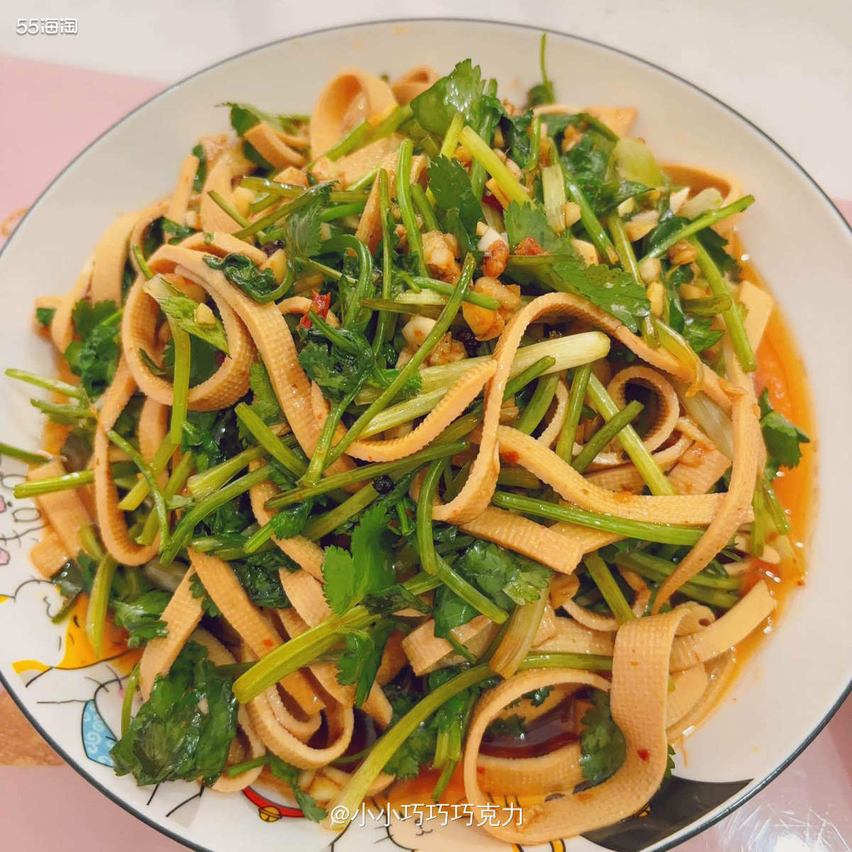 上周收到了同事寄来的老家的特产山yao，这个山yao去年吃过