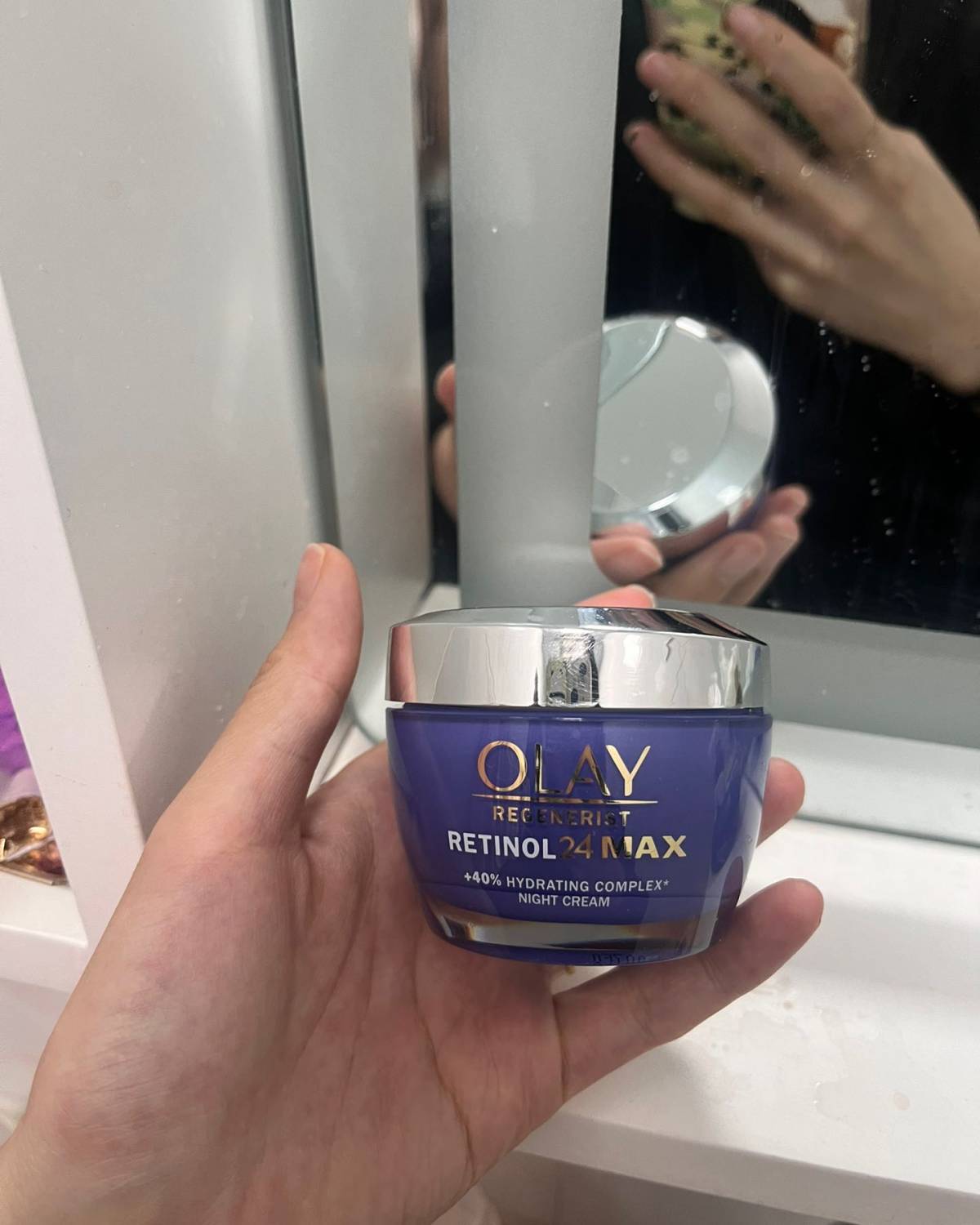 看了一个在英国生活的up主在使用这款面霜  于是去亚马逊看了