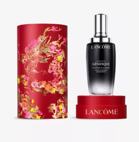 今天在SELFRIDGES看到了兰蔻小黑瓶精华的龙年限定包装