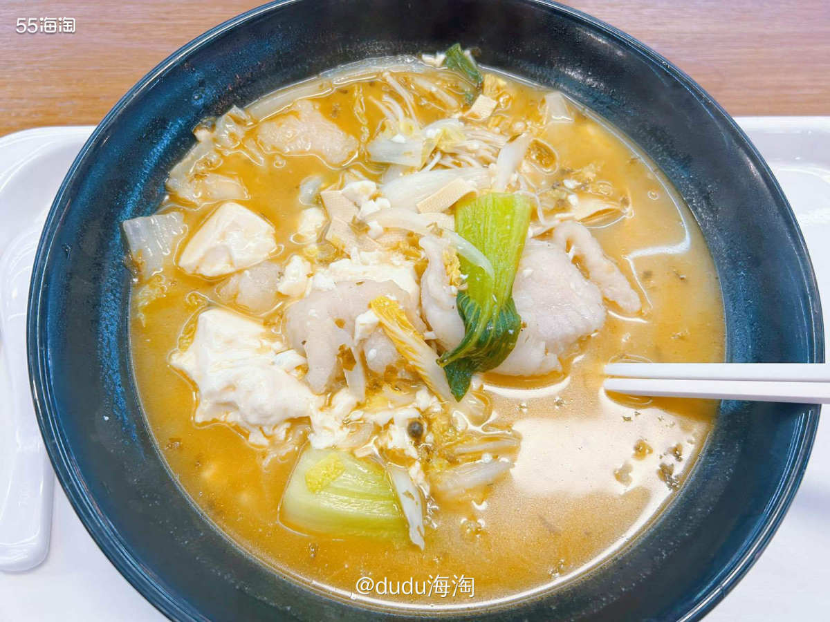 💓昨天傍晚带娃去超市说买水果，结果逛了一圈突然想买包辣条，