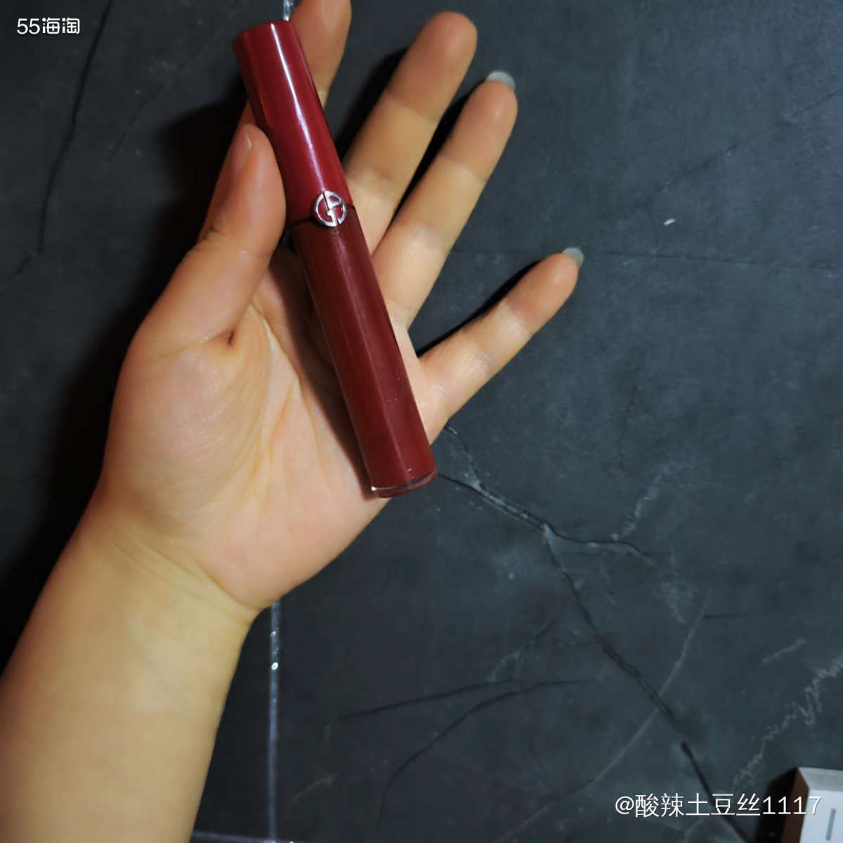 夏天的话，我比较喜欢用into you那种比较淡的色号，但是