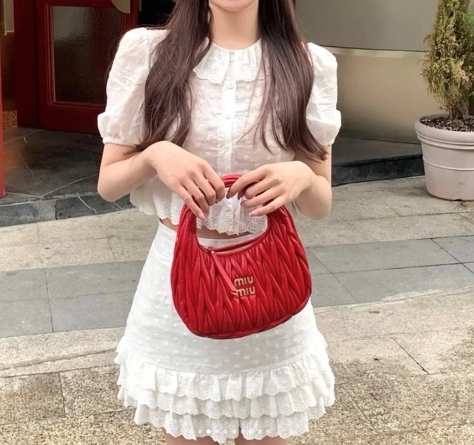 最近这个牌子好火啊，好多人不知道是哪个国家的品牌，我就查了一