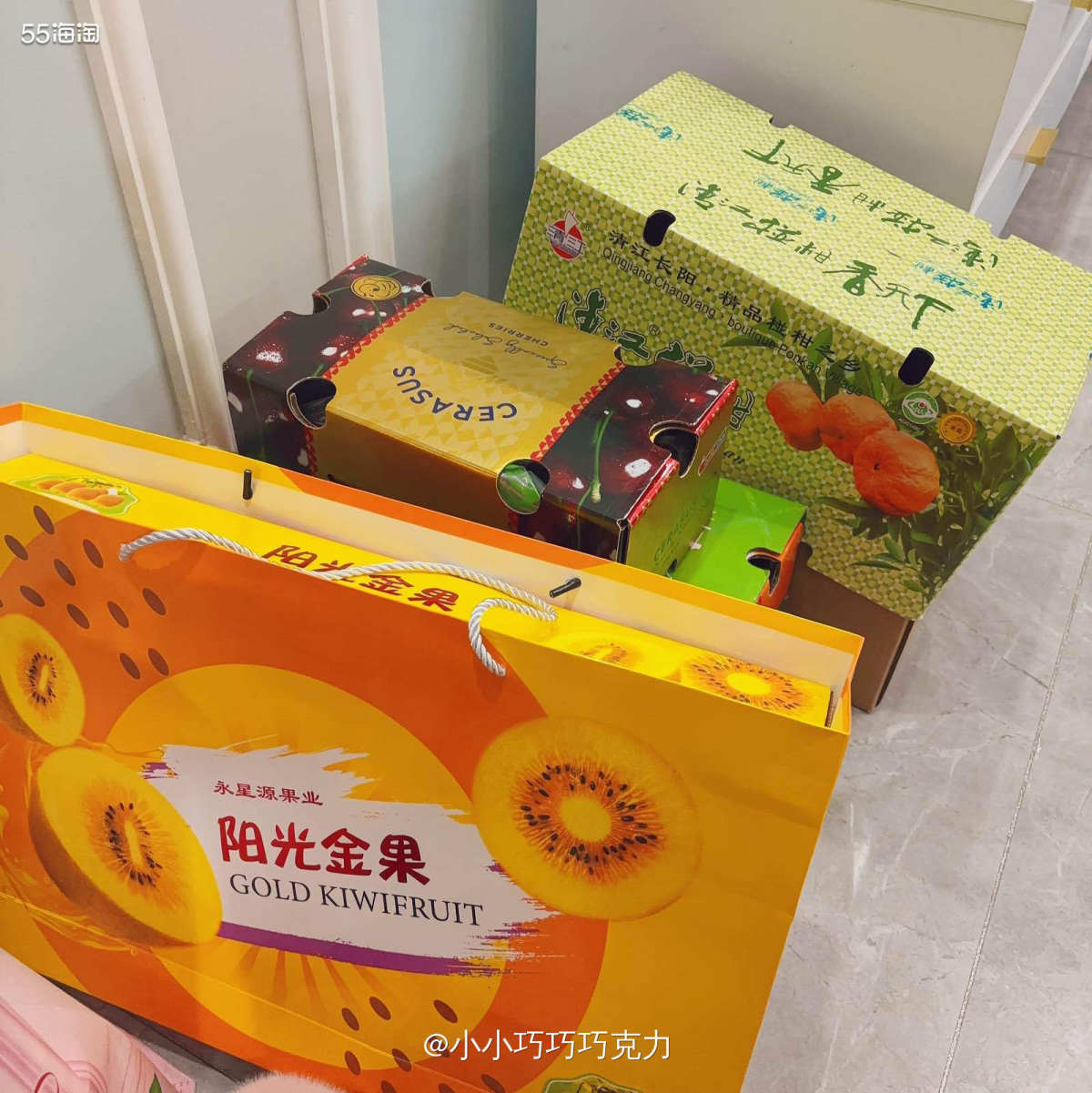 现在过年吃零食感觉也不多了，但是水果还是很受欢迎的，所以我的