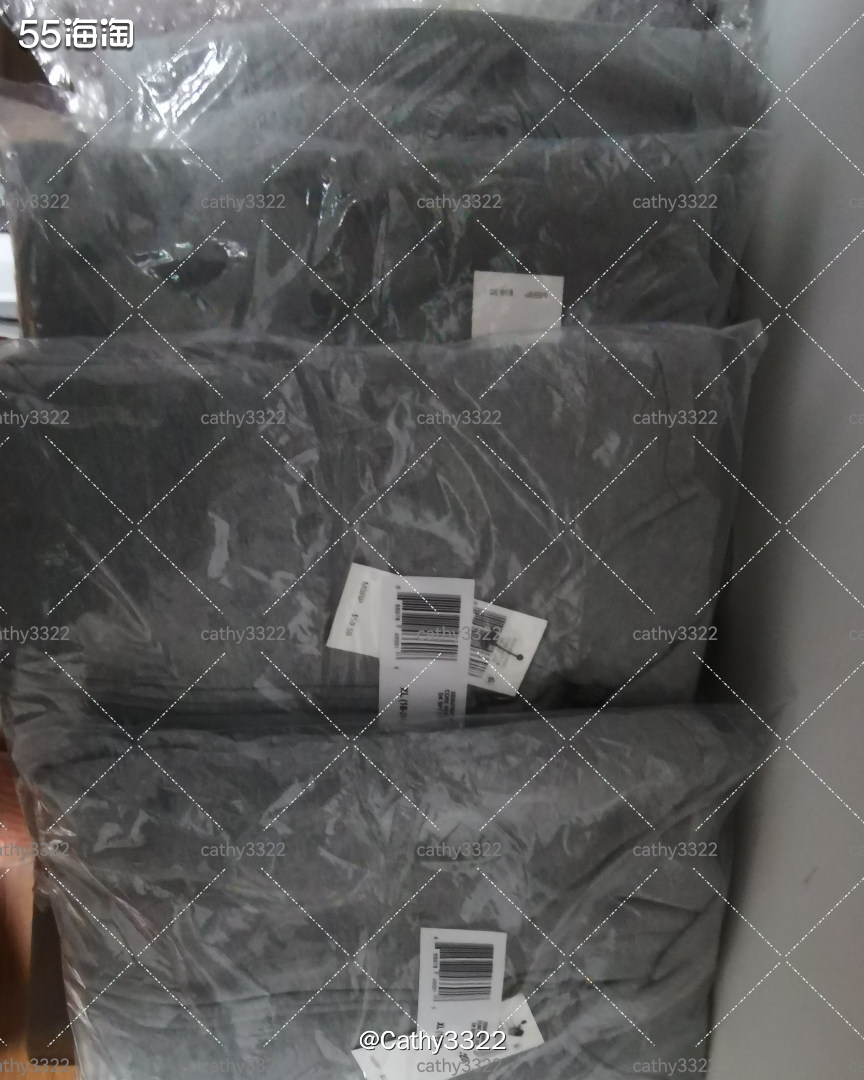 🌸这个是一箱拉夫，比较搞人的是当时以为有一件丢件的，结果这