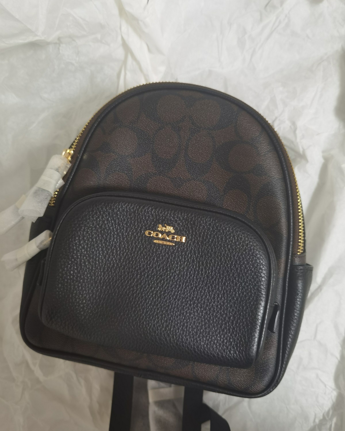 ✅品牌：蔻驰奥莱  ✅价格：900+  ✅包包容量尺寸：长*