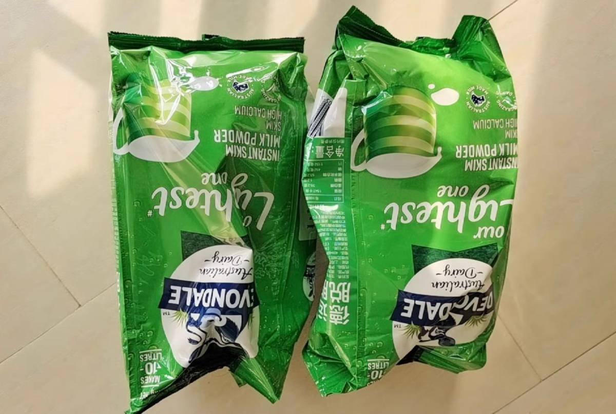 ❇️这两天，家里大人喝的蓝胖子奶粉马上快喝完了，妈妈昨天才跟