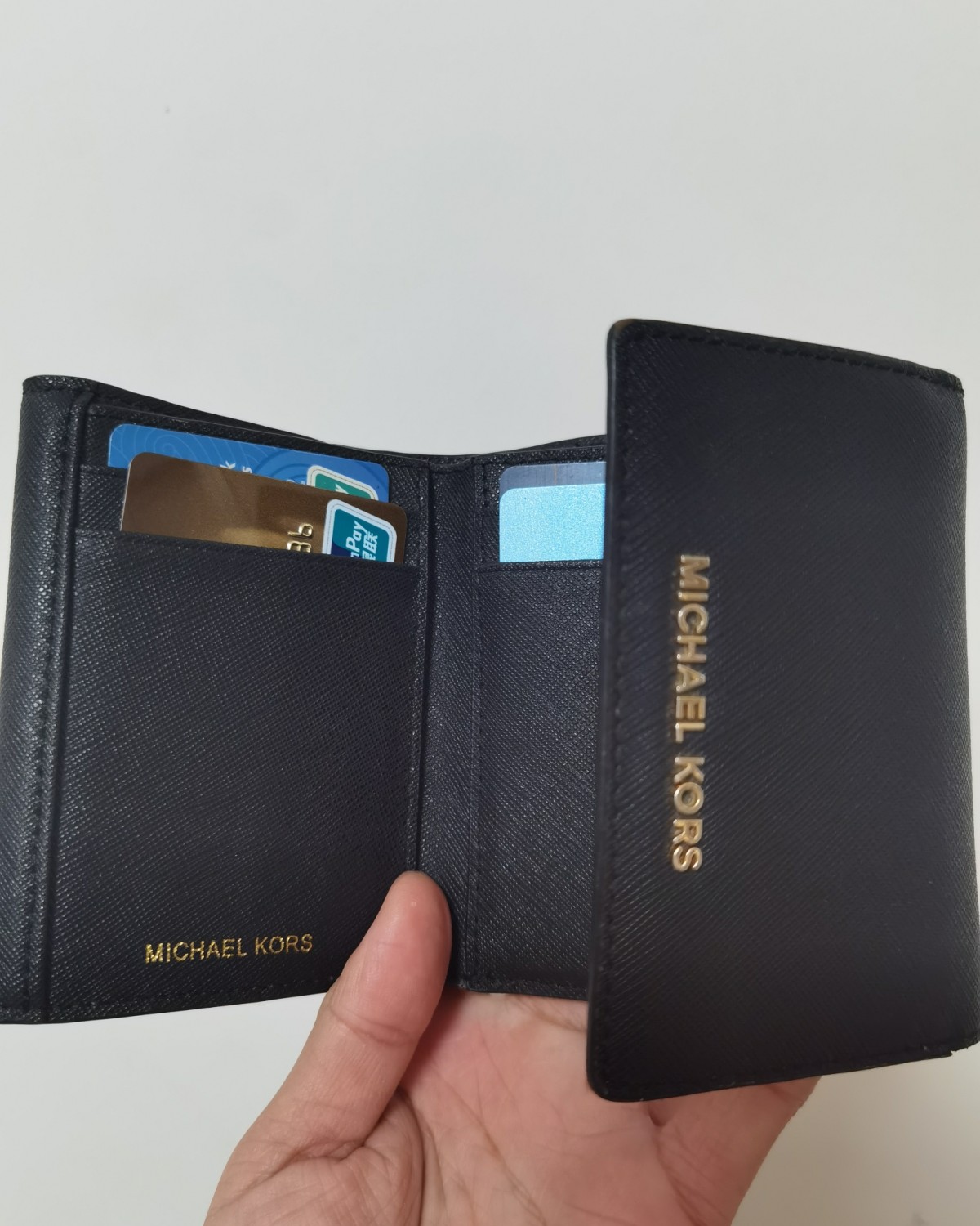 ✅品牌：MK  ✅渠道：店购入，一个姐妹当时给带来的，六百多