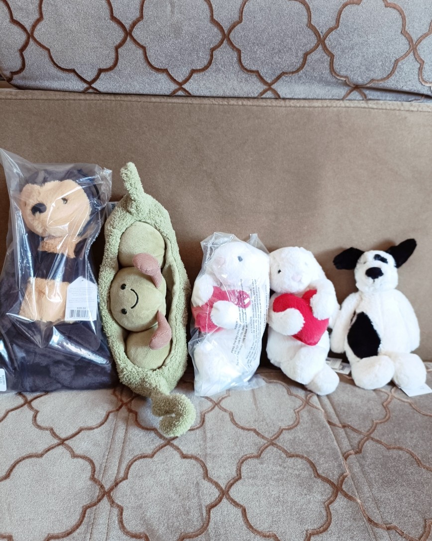 这一箱年前就到了，不过我一直在老家，昨晚才回来，今天才来开箱