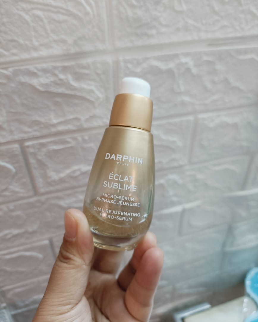 Darphin朵梵我一段时间没有买了，但是去年的新品双生精华