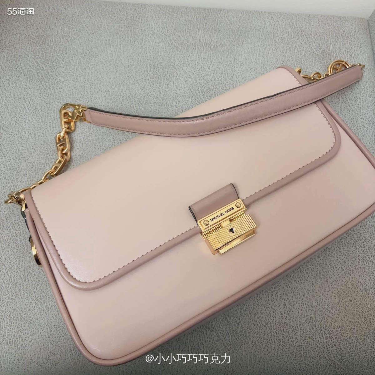 这个应该是我海淘的第一个包包吧，22年买的吧，当时想解锁mk