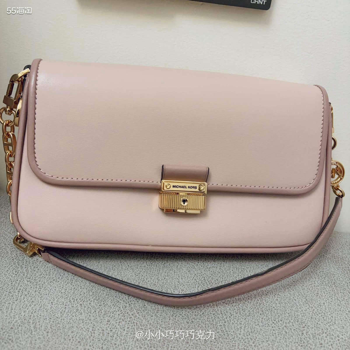 这个应该是我海淘的第一个包包吧，22年买的吧，当时想解锁mk