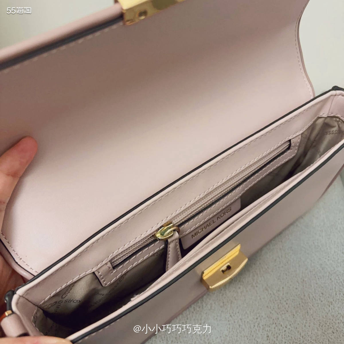 这个应该是我海淘的第一个包包吧，22年买的吧，当时想解锁mk