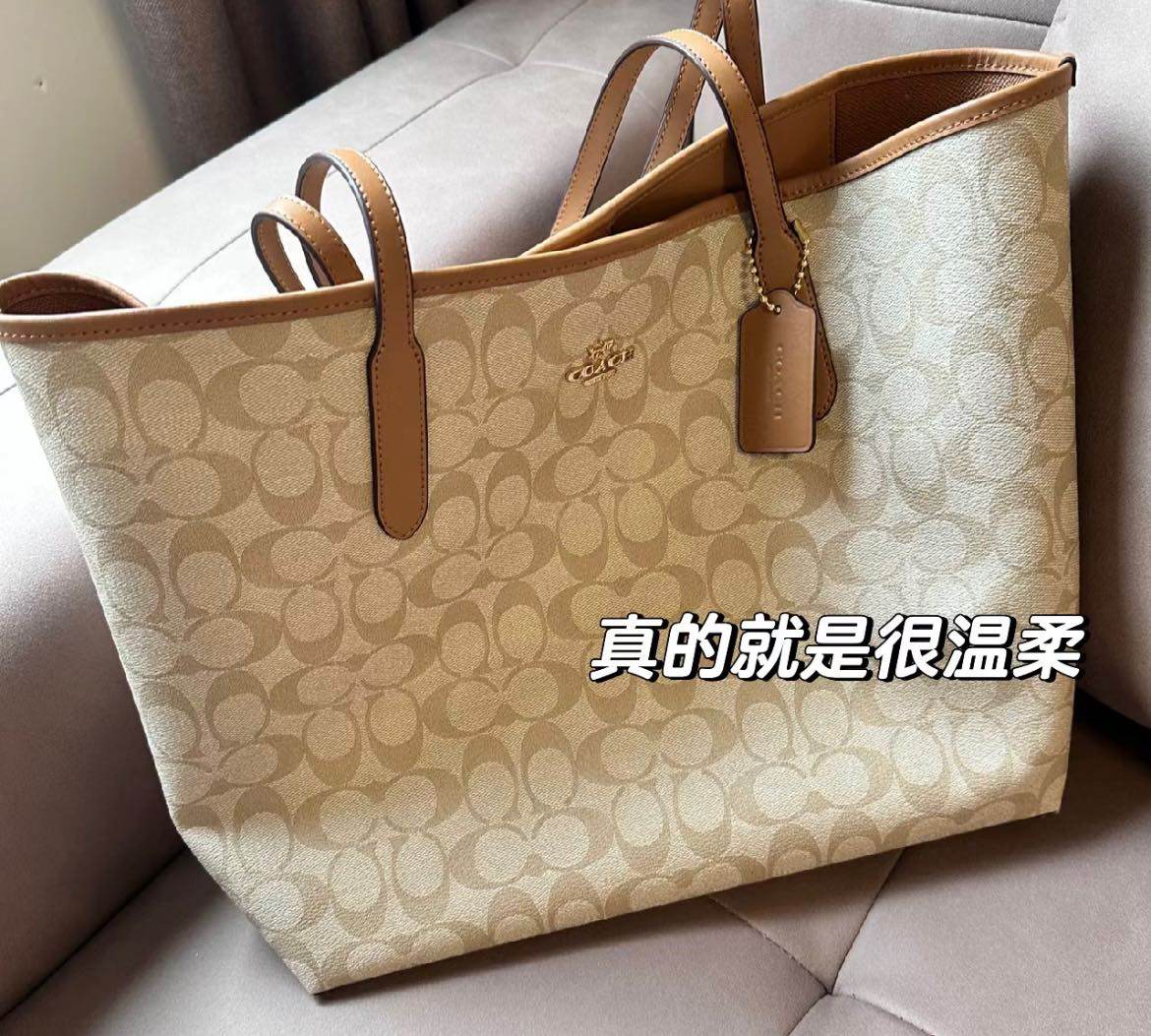 这两天奥莱又打折啦💗 卡其色、浅棕、深棕直接103刀 不过