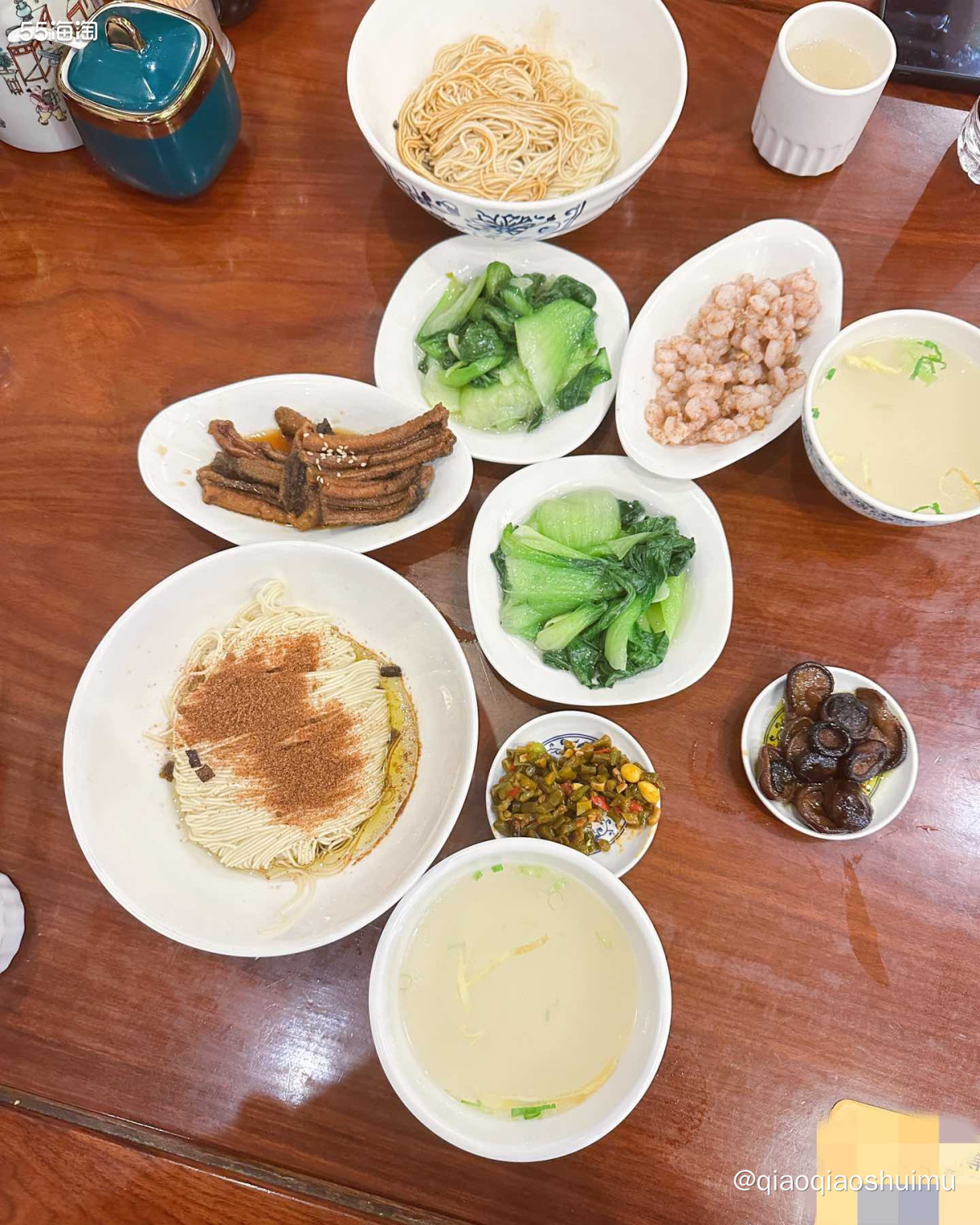 苏州只待了一天，早餐酒店吃的，午餐平江路吃小吃吃饱，晚上总得