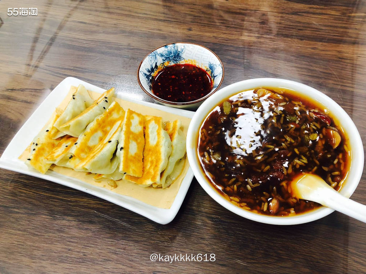 来西安发现清真寺超级多，清真店也多特别是莲湖区。Citywa