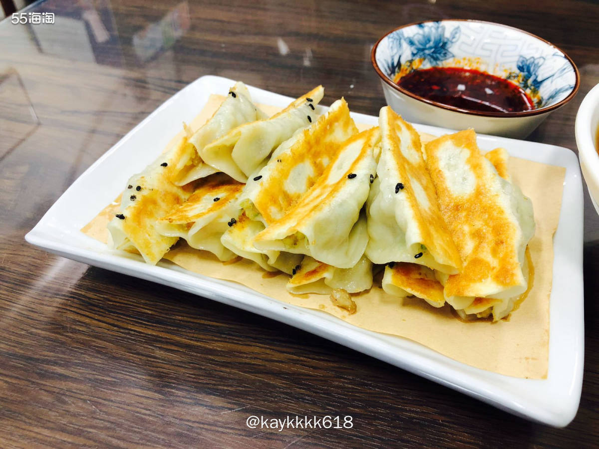 来西安发现清真寺超级多，清真店也多特别是莲湖区。Citywa