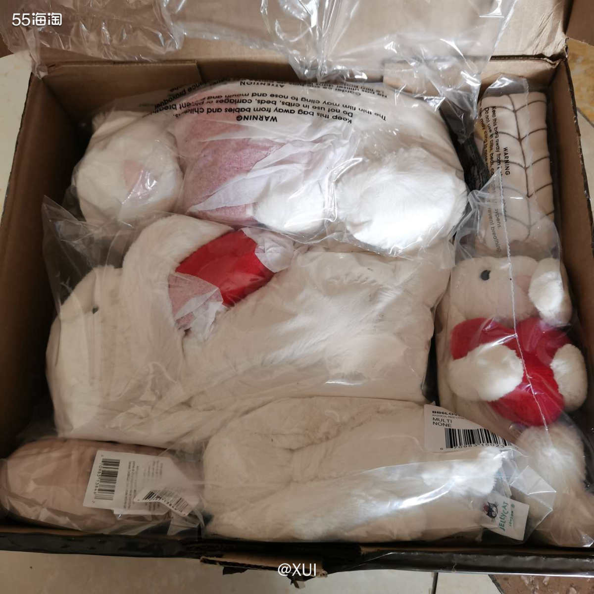 翻照片想起来过年前还有包裹没写完，nd买的大小爱心兔子、闪电