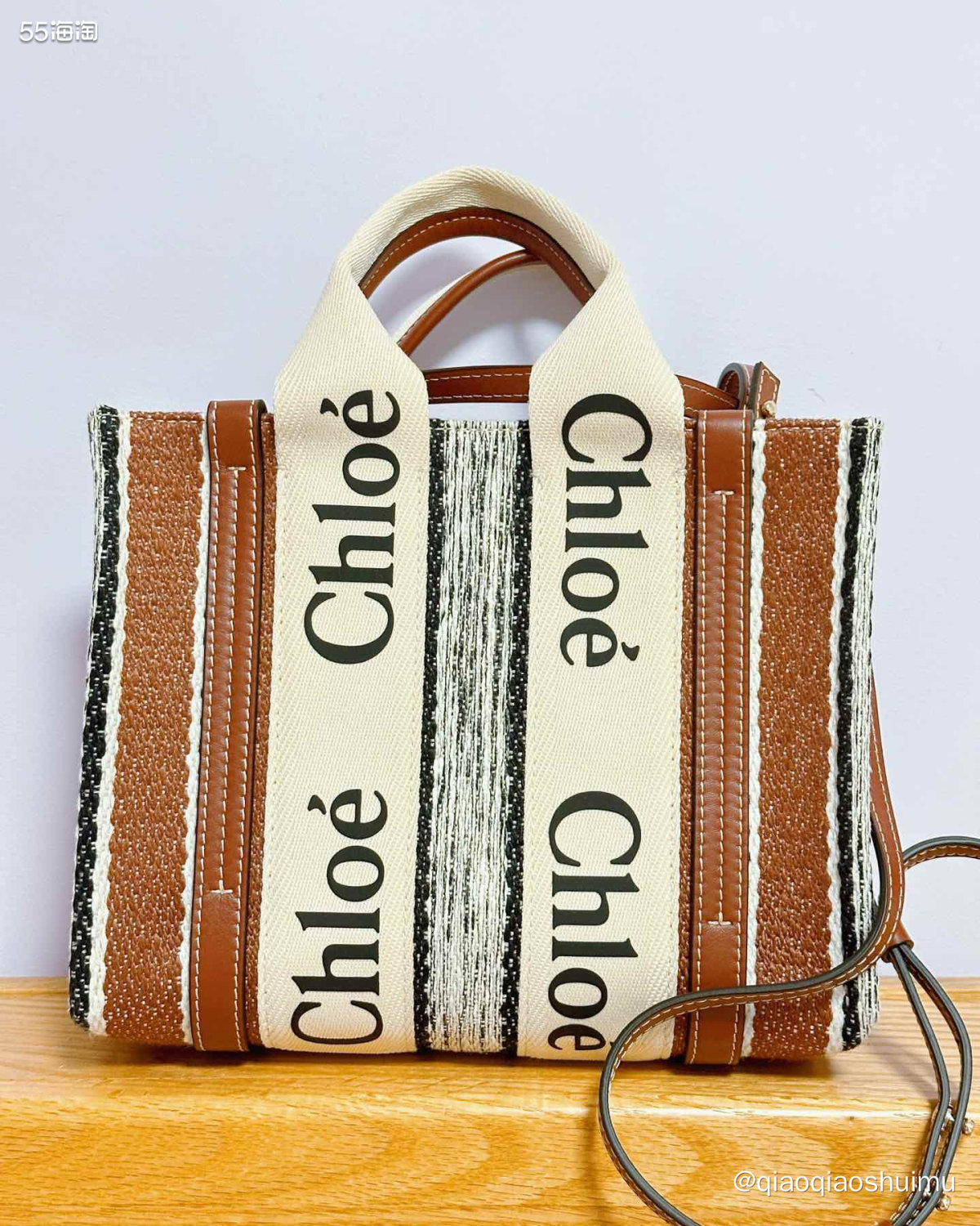 说起这个包包，应该算是捡漏来的吧。 某日闲逛forwards