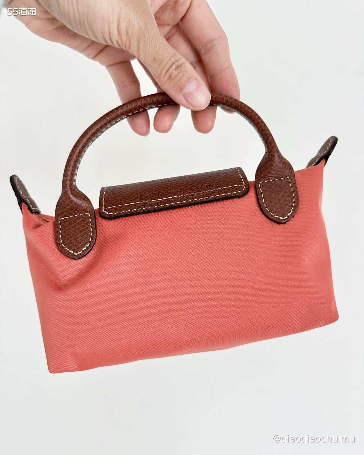 珑骧迷你小饺子真是一款超实用的包包呀～可是官网常年断货，总买