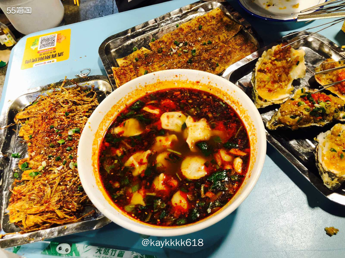 这次西安之行美食真的不少，都找了当地人去吃的馆子虽然找起来麻