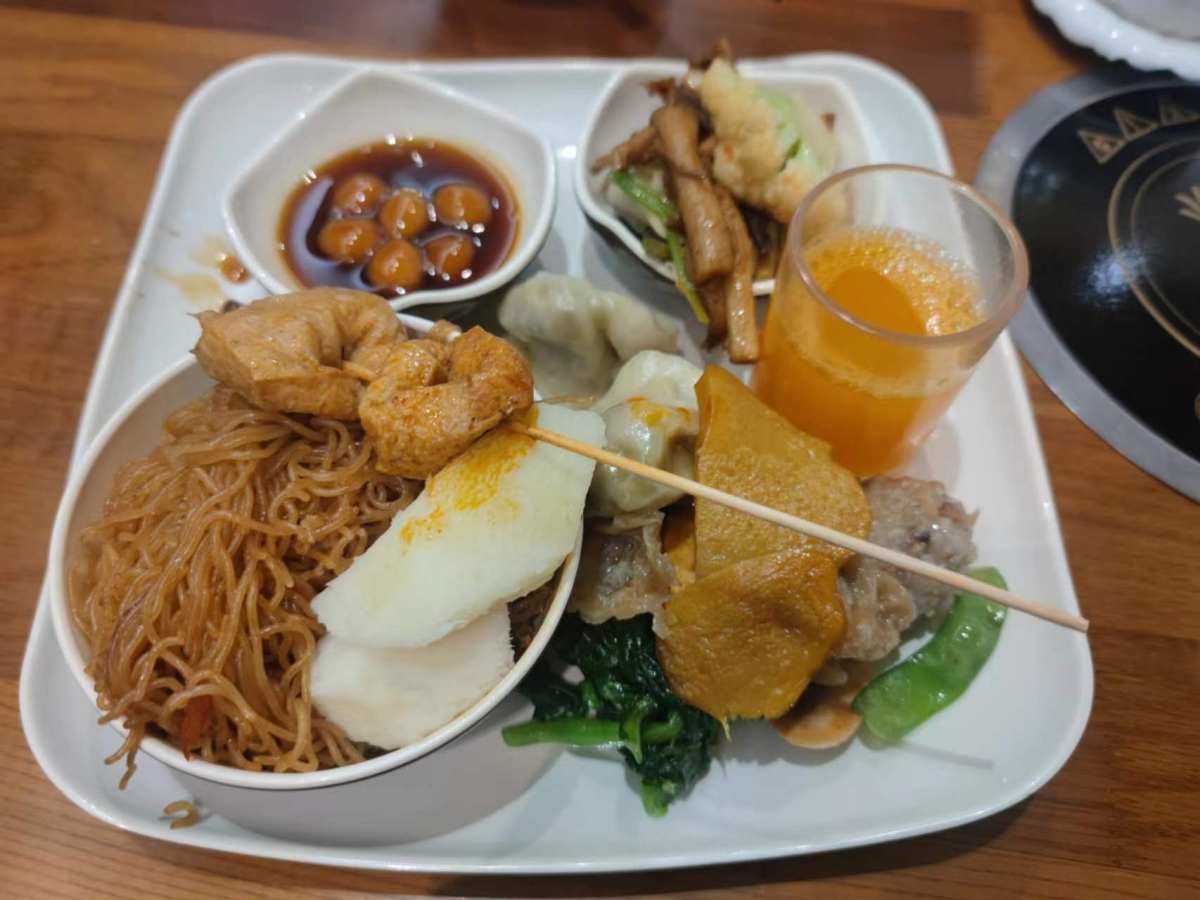 这个春节到元宵节前后，都是大鱼大肉，今天终于找到机会跟同事外