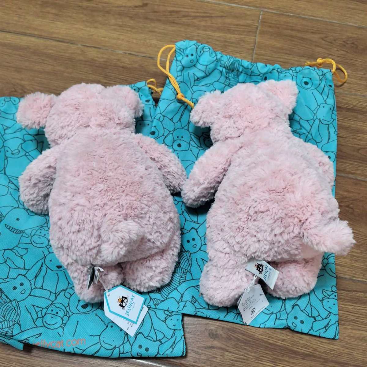 ☑开箱/价格  背包小象x2  279一只 小猪x2  23