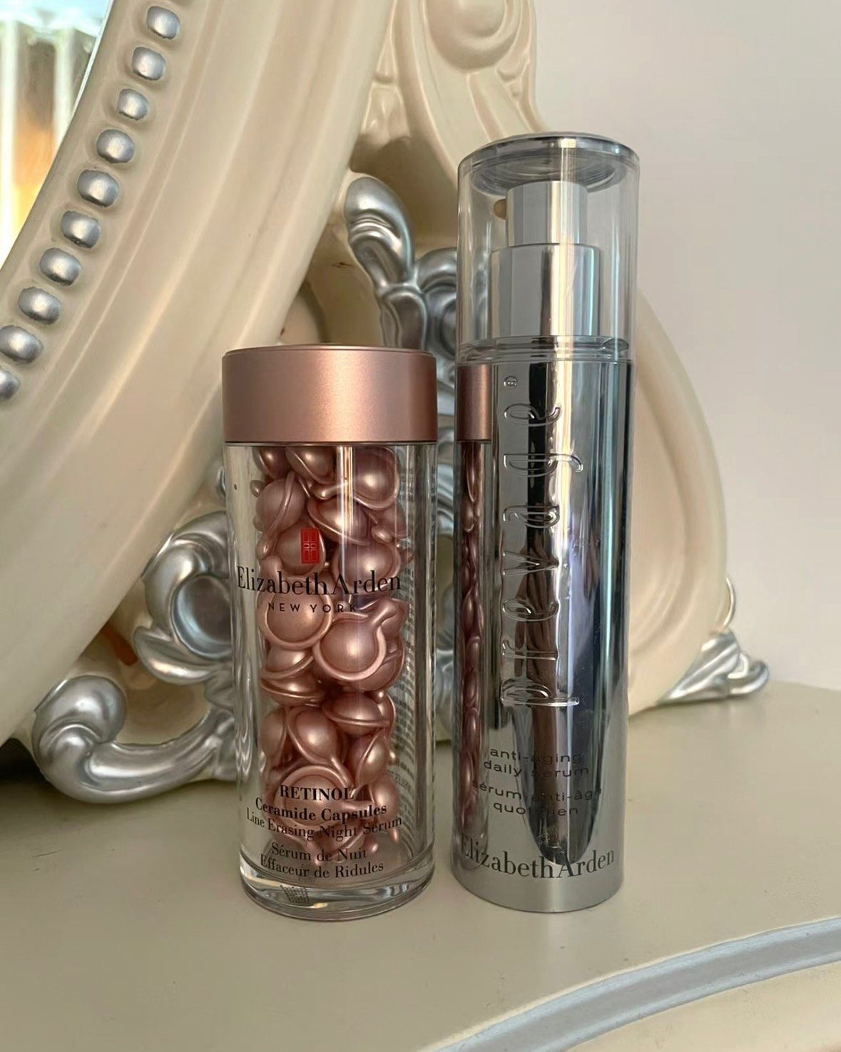 伊丽莎白雅顿爆款橘灿金胶粉胶胶囊精华！它的专研科技成品让脸更