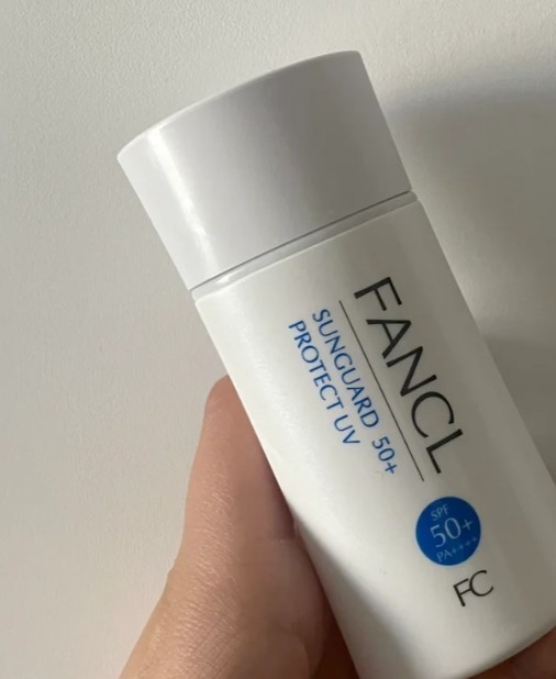 我之前是没有用过fancl这个牌子的产品，它家防 晒隔离霜也