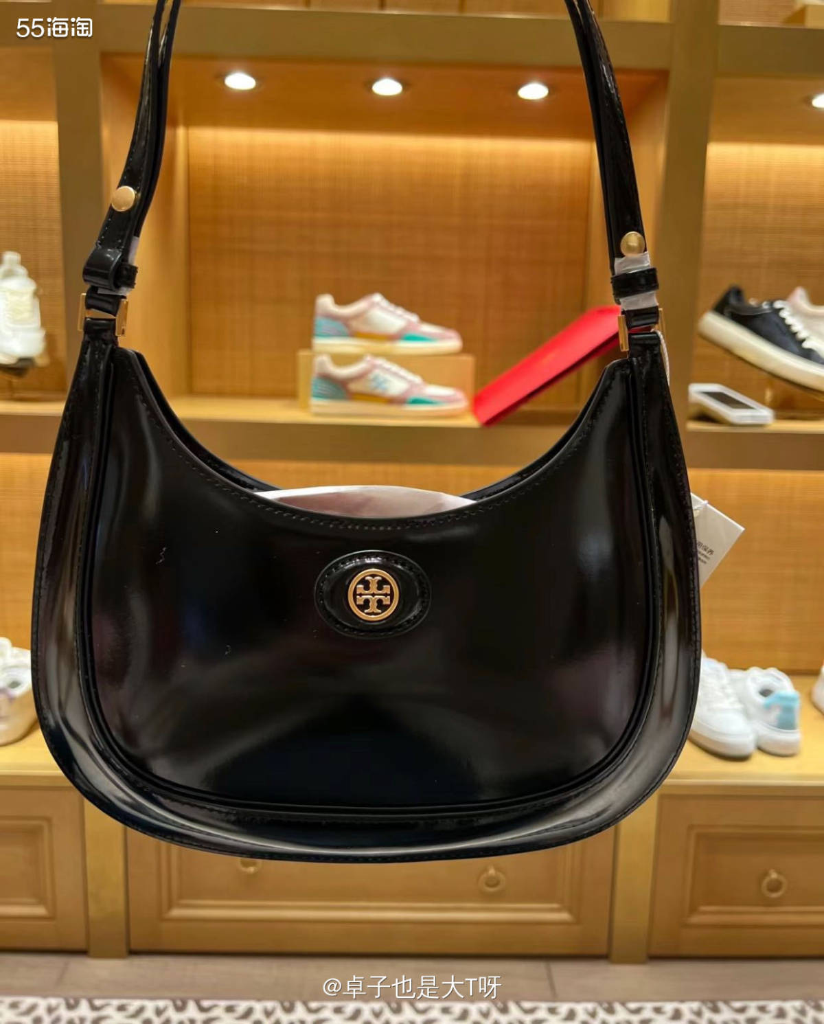 下单网站：美网Tory burch官网 下单商品：亮面漆皮月