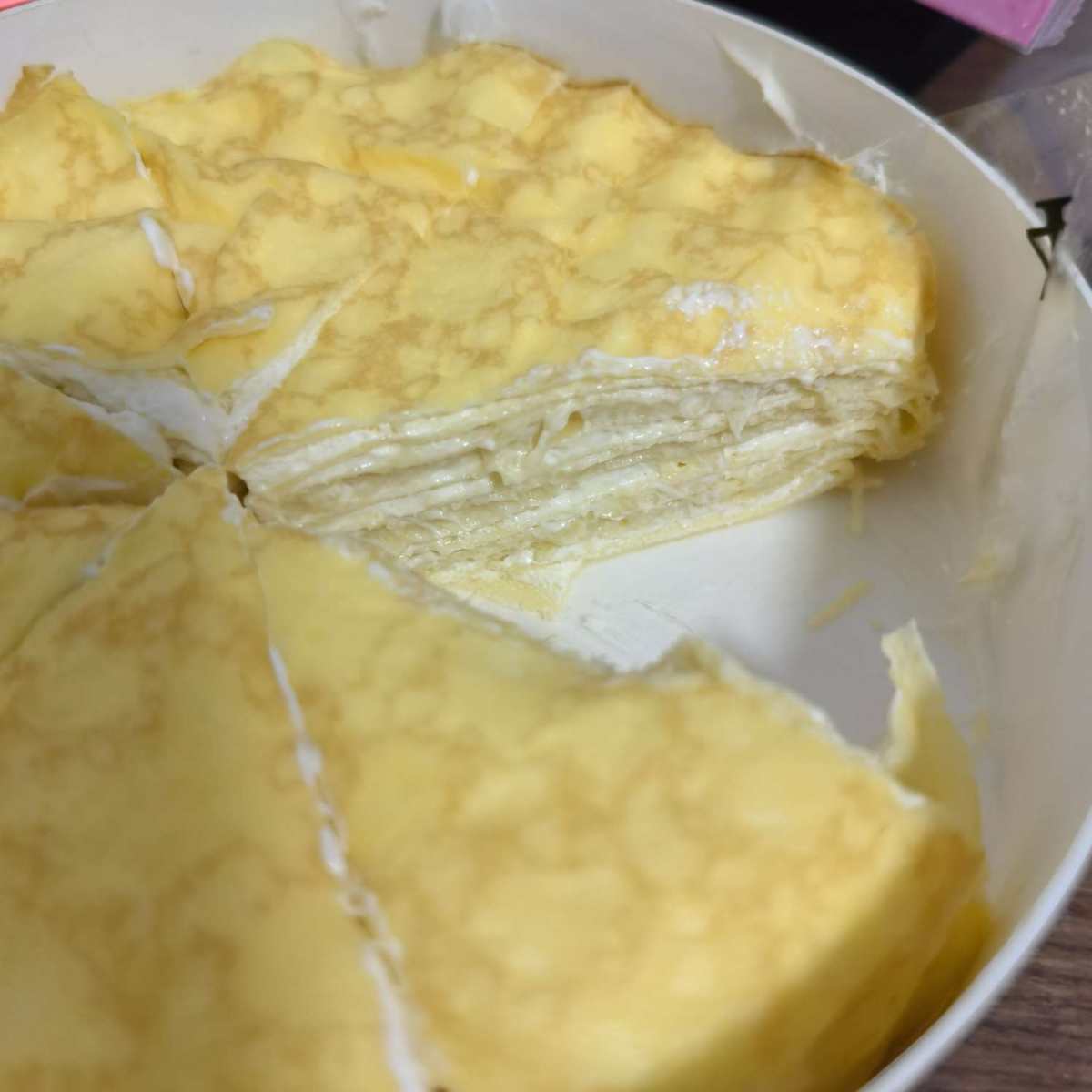 这个是盒马买的榴莲千层，味道真不错 其实我觉得盒马自家的东西
