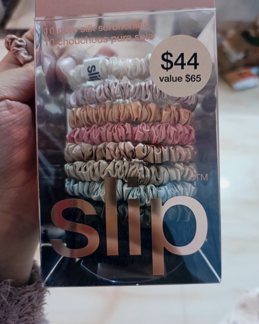 看到pink分享的slip眼罩，我也想到了slip的发圈，这