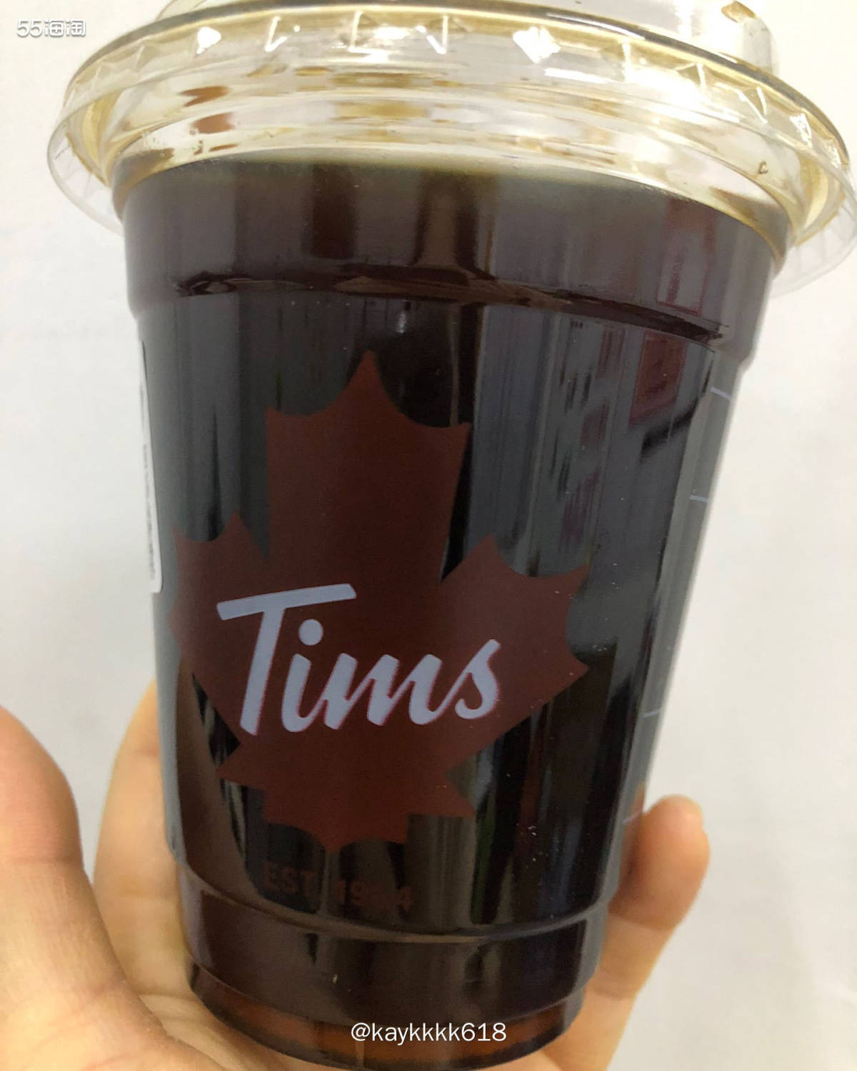 每天咖啡还是安排上大早买了一份Tims的套餐，单杯不划算直接