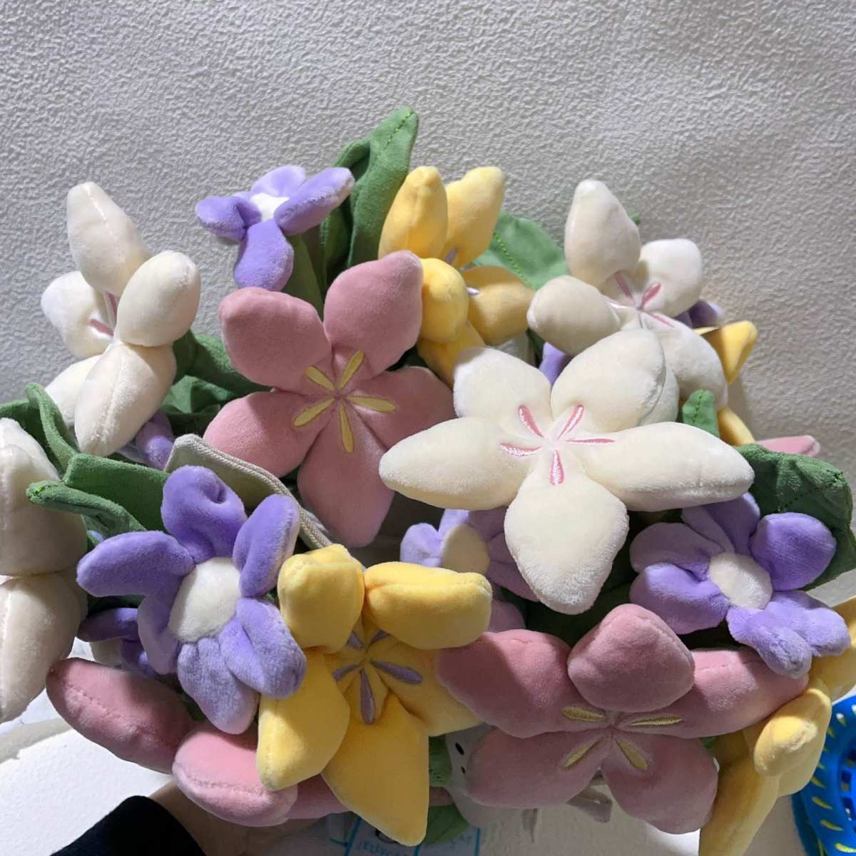 这是Jellycat3月新品，3月6号国内淘宝，京东，小红书