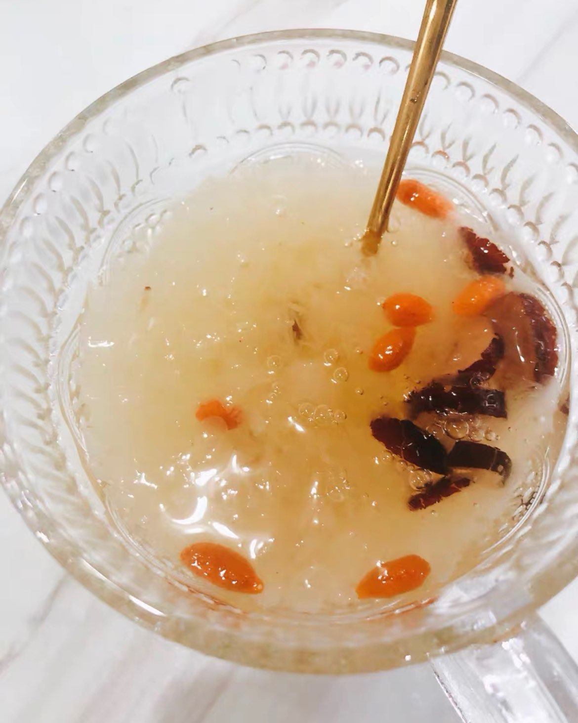 ❇️金燕耳，作为一种即食免煮的食材，以其方便、营养和美味而受
