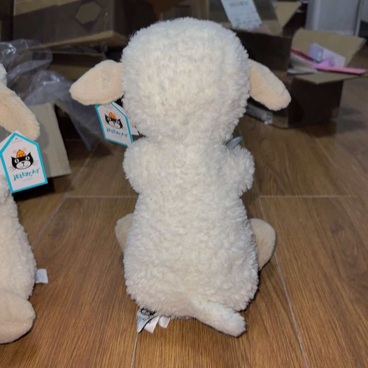 ☑开箱/价格 Jellycat7只玩具 蜜蜂小窝一个， 樱花