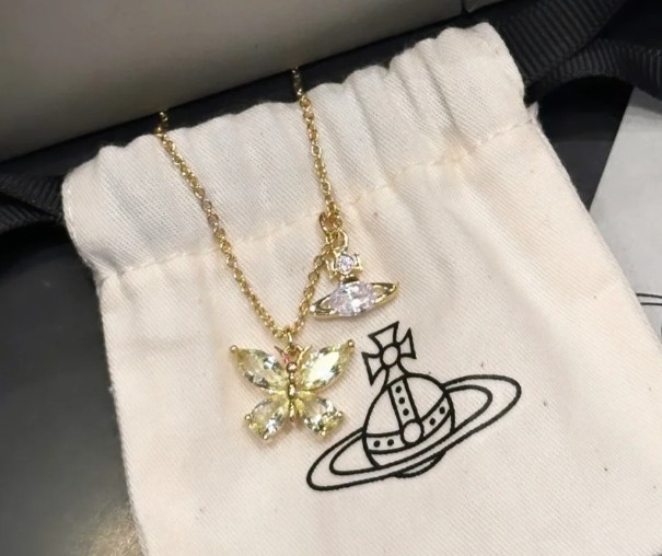 西太后蝴蝶项链也太火了吧，刚出没多久官网直接断货。这次出的蝴