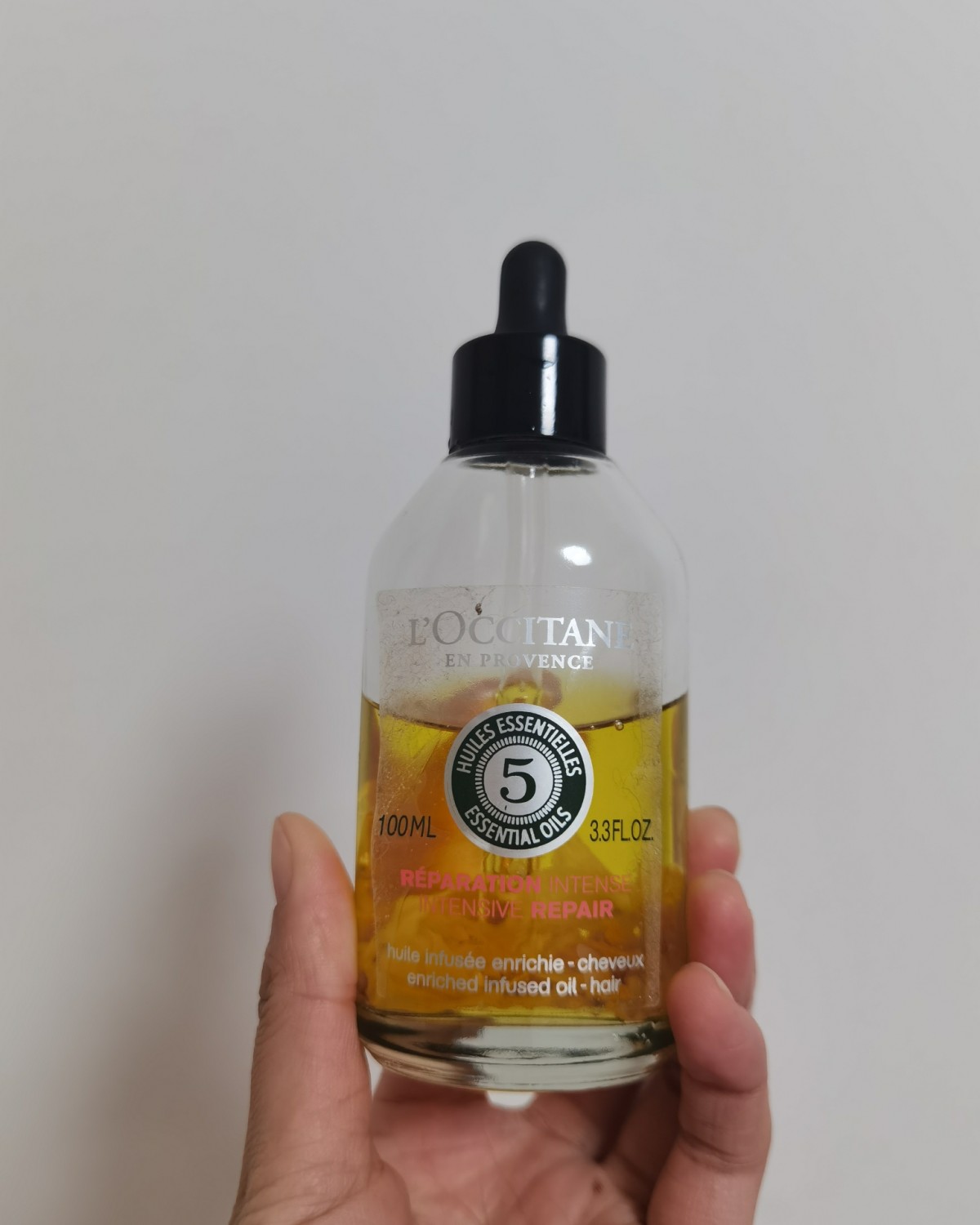 ✅我头发天生就是毛燥，所以护发精油必不可少，这款是欧舒丹草本