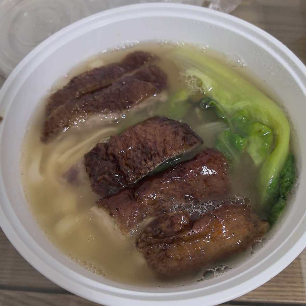 这家店就东莞厚街烧鹅濑~ 但是我点的是烧鹅河粉 我一直比较喜