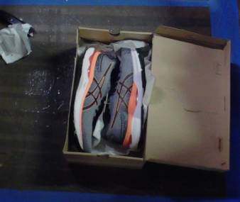 这双鞋很适合高足弓人，回弹很棒，很舒服 买过好几双了，真的很