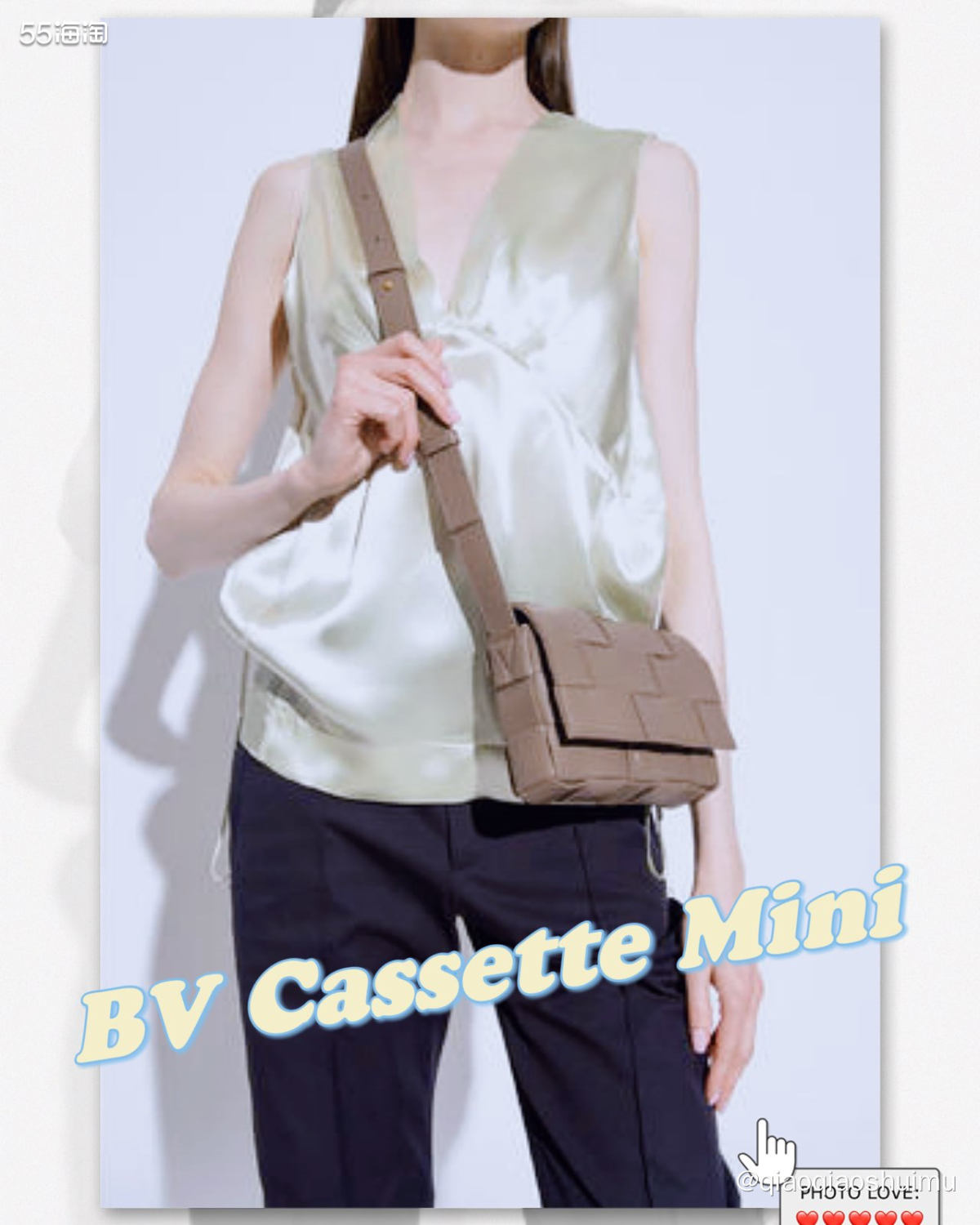 BV家的包包一直以它独特的编织工艺著称，老远一看就知道是他家