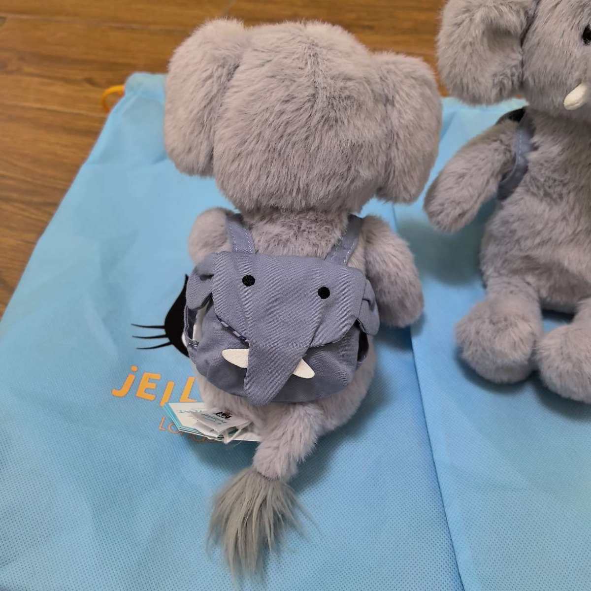 国内买的jellycat速度真的是太快了 3月20日下单买的