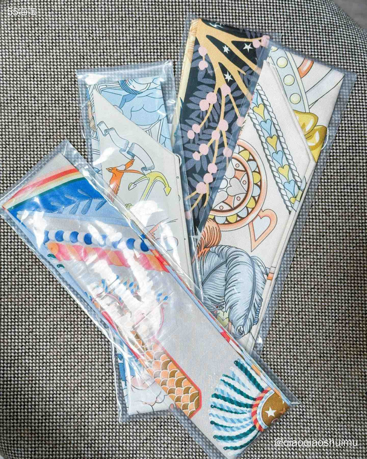 前几天某宝下单了几条丝巾，说是真丝的，30多一条，想着便宜买