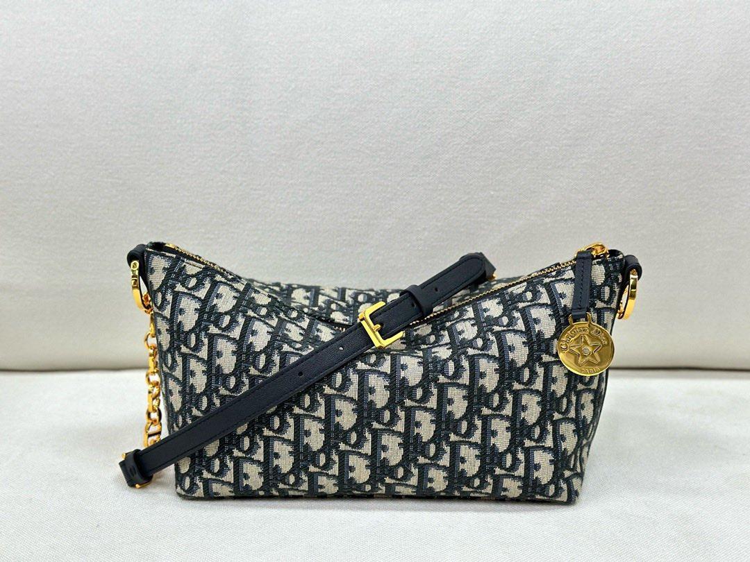 Dior Hobo 幸运星⭐ 不得不说“浪漫不怕晚” 被问n