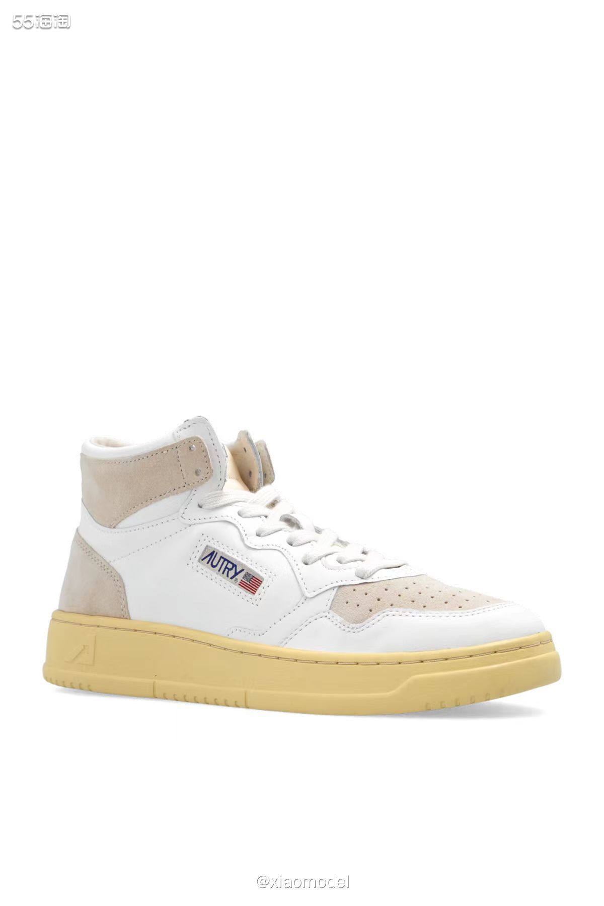 😂笑死，前几天分享VITKAC中文官网的折扣运动鞋时，下面