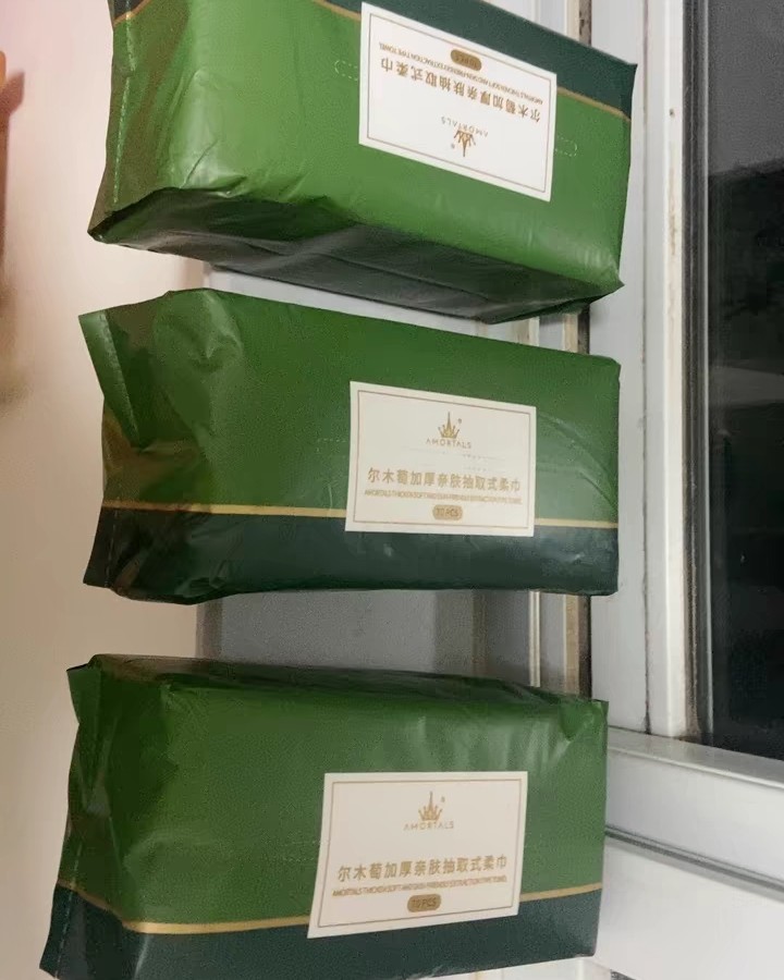 女生必备好物，第一个想到的就是洗脸巾啦，毕竟我感觉现在应该没