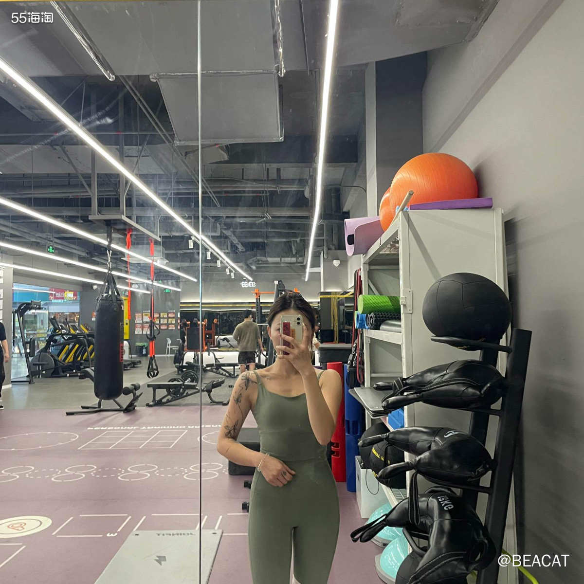 我153的身高，体重86，小骨架想练大其实满难的，早些年p股