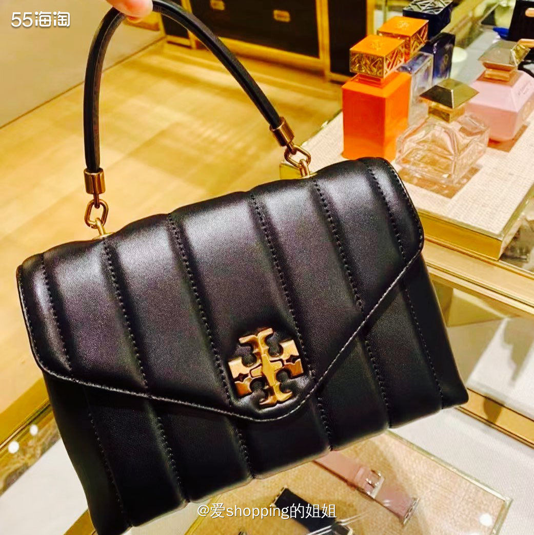 这是tb折扣刚开始当晚下的第一单，一白一黑买了2个，第二天发