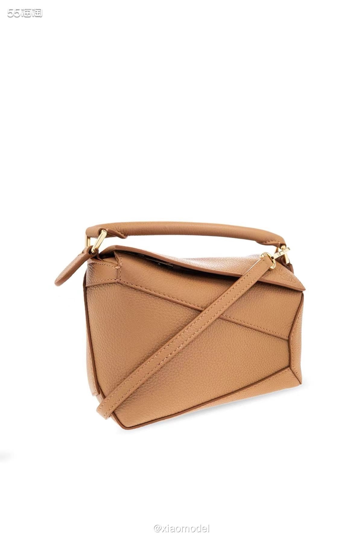 💛罗意威的puzzle包可以说是它家的代表性包包了，卖得超