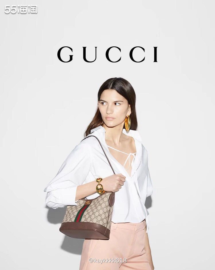 随着包包款型增多大家对于包的需求不仅仅在颜值上，实用也是选择