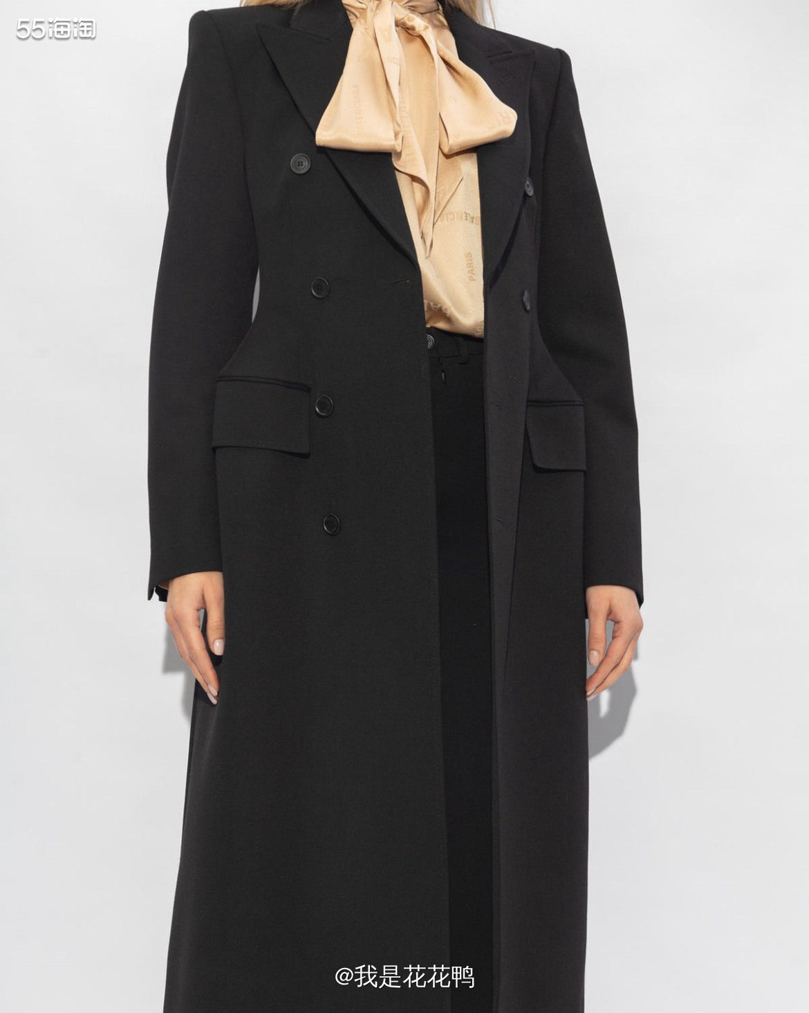 🌞巴黎世家给很多人的印象都是奇奇怪怪的设计，虽然很多产品大